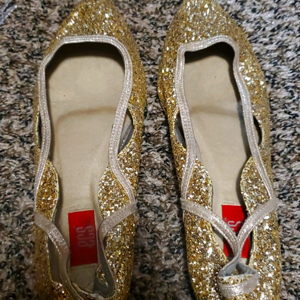 Gold glitter shoes